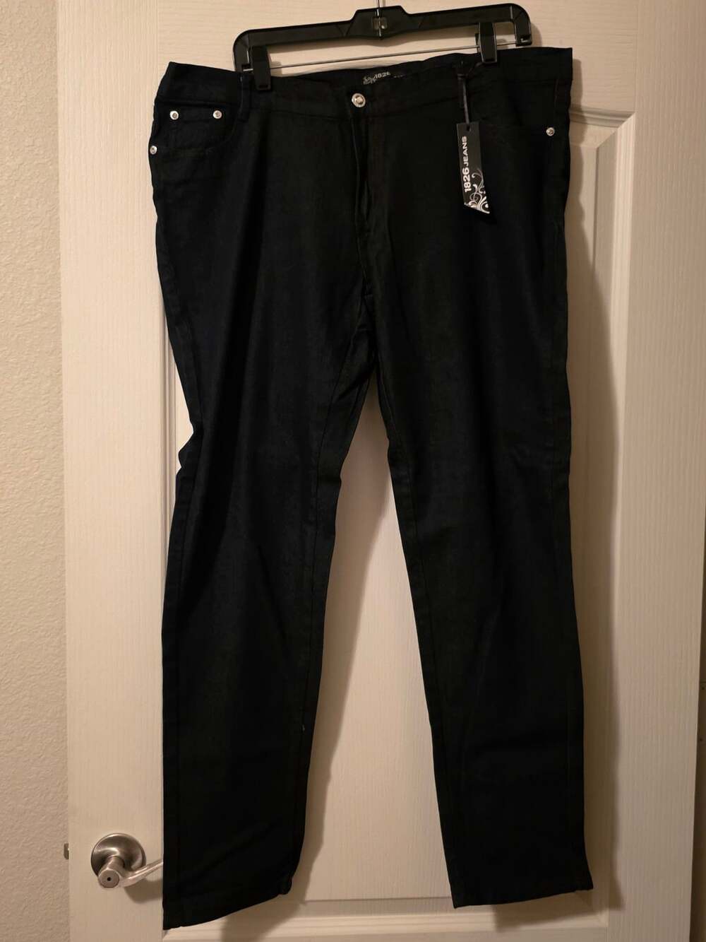 NWT 1826 Jeans Black Straight Leg Pants Size 20 Plus Jewel Pockets